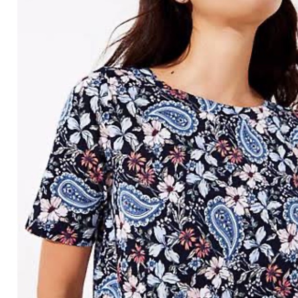 LOFT Tops - LOFT Paisley Floral Short Sleeve Flowy Blouse